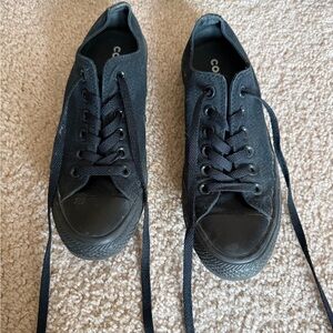 Women’s Black Converse Size 7.5